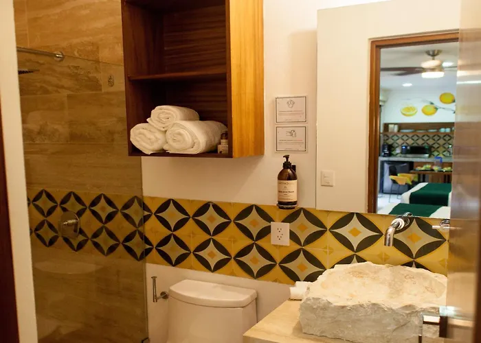 Hotel Collection O Latino Boutique